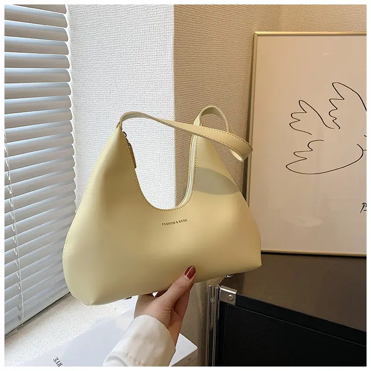 Women's White Triangle Shoulder Bag Large Capacity 2025 — feature 11