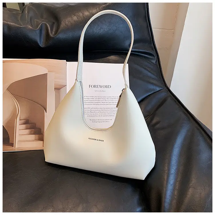 Women's White Triangle Shoulder Bag Large Capacity 2025 — feature 8