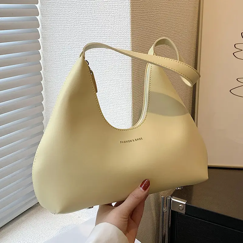 Women's White Triangle Shoulder Bag Large Capacity 2025 - Image 3