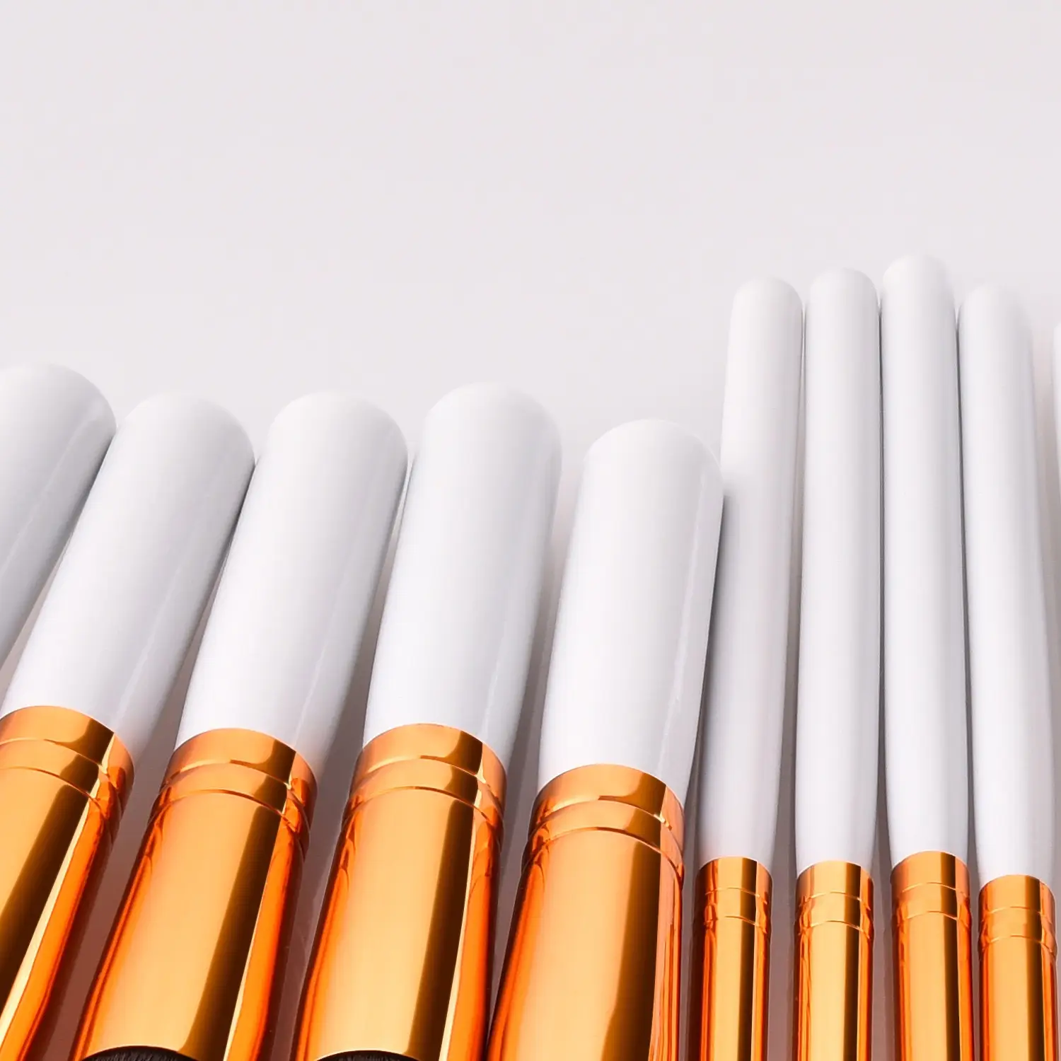 10 PCS Pink Makeup Brushes Set for Blush Foundation - Image 9