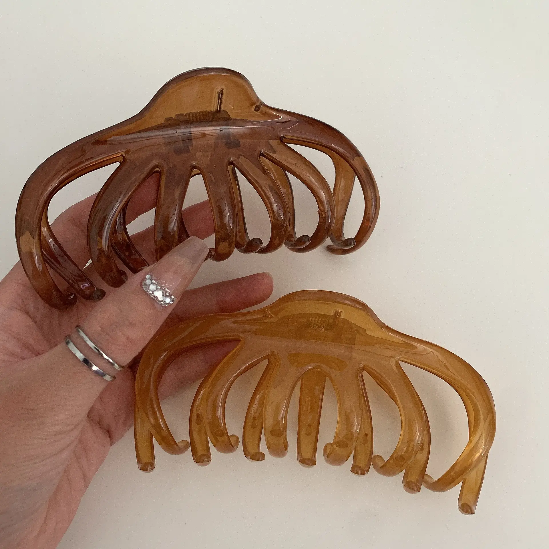 Large Jellyfish Hairpin with Long Teeth for Women — feature 30