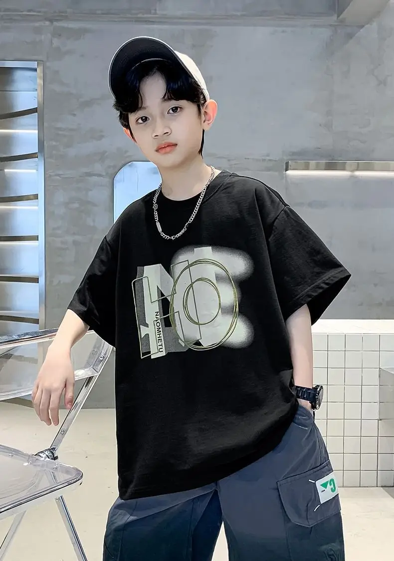Boys Cotton Printed T-Shirt Black Mid Large — feature 10