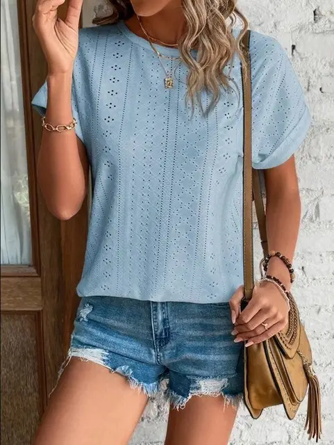 Women's Lavender Eyelet Short Sleeve Top — feature 5