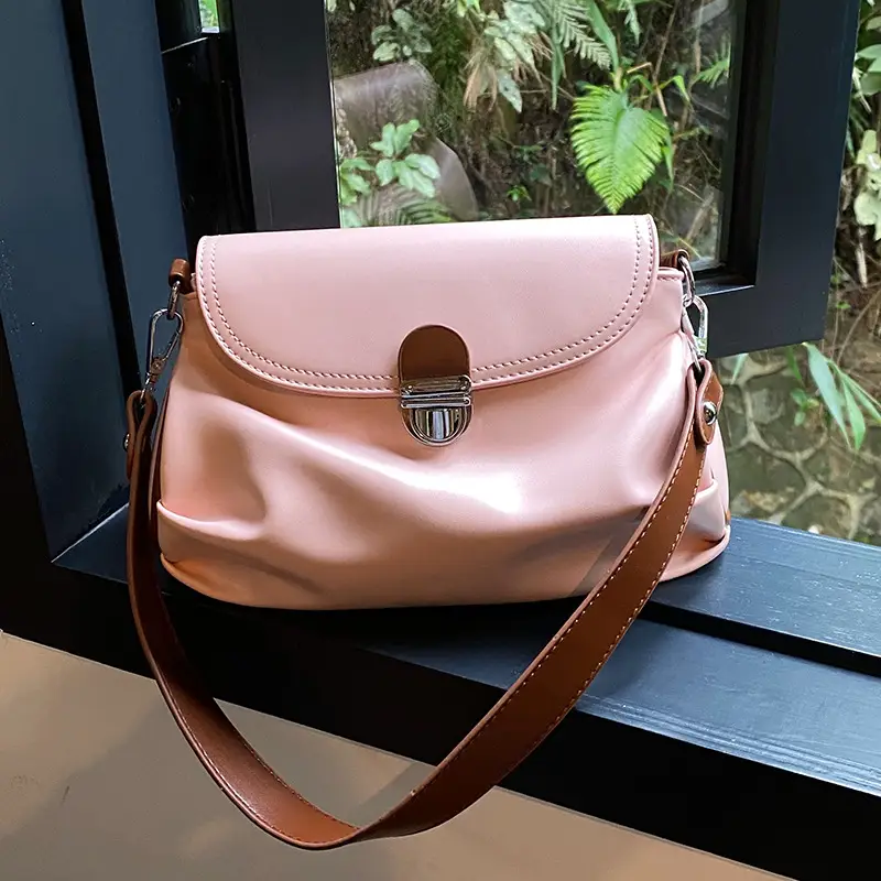 Women's Textured Crossbody Bag Large 2026 - Image 4