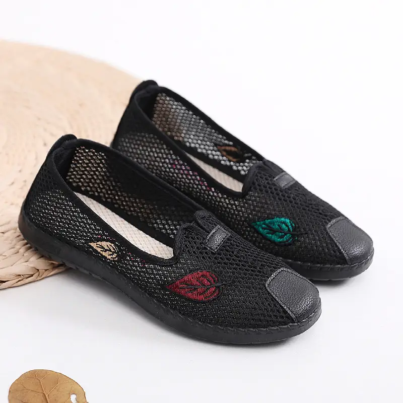 Old Beijing Cloth Shoes for Women, Mesh Shoes, 2026 Spring and Summer, Breathable, Non-Slip, Soft-Soled Grandma Shoes, Middle-Aged and Elderly Mother's Single Shoes - Image 2