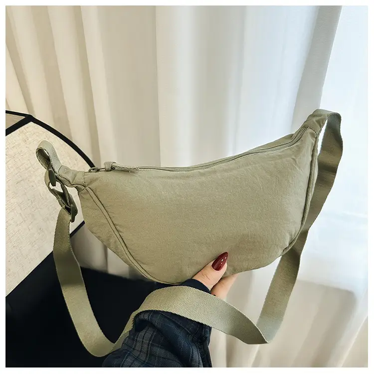 Nylon Crossbody Bag for Women, New Trendy Dumpling Bag, Lightweight Sports Small Shoulder Bag, Lightweight Japanese Casual Shoulder Bag - Image 6