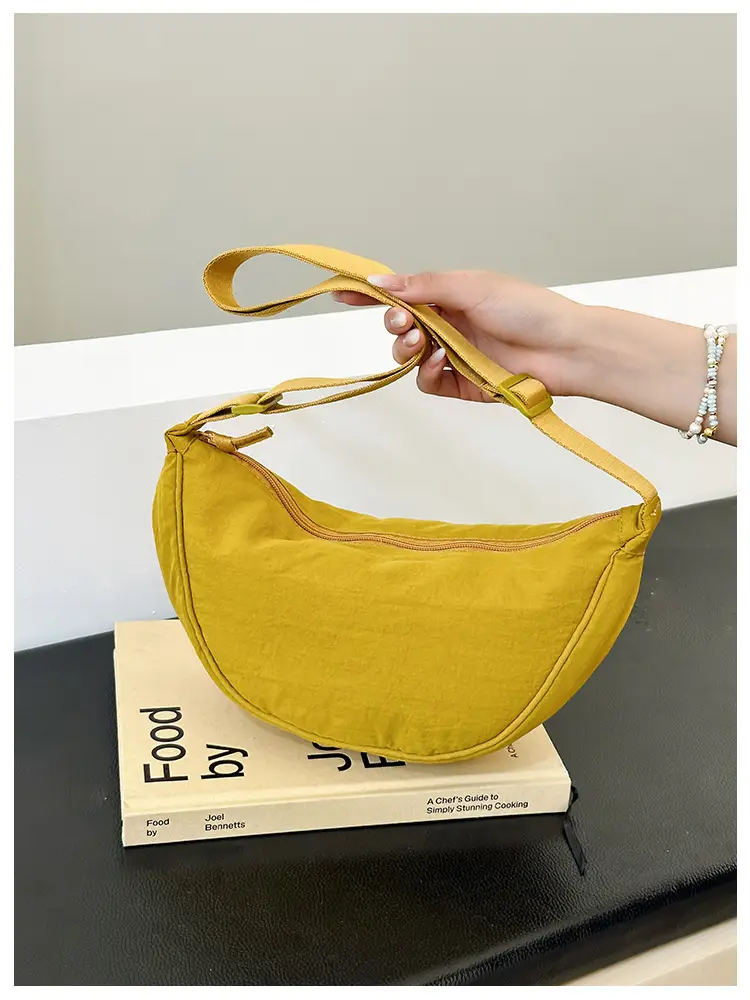 Nylon Crossbody Bag for Women, New Trendy Dumpling Bag, Lightweight Sports Small Shoulder Bag, Lightweight Japanese Casual Shoulder Bag - Image 7