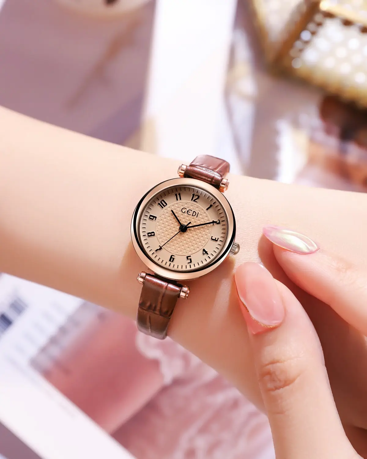Gold Watch for Women Retro Quartz Waterproof Bamboo Belt - Image 6