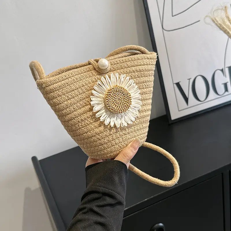 Women's Fresh Flower Shoulder Bag 2023 Summer