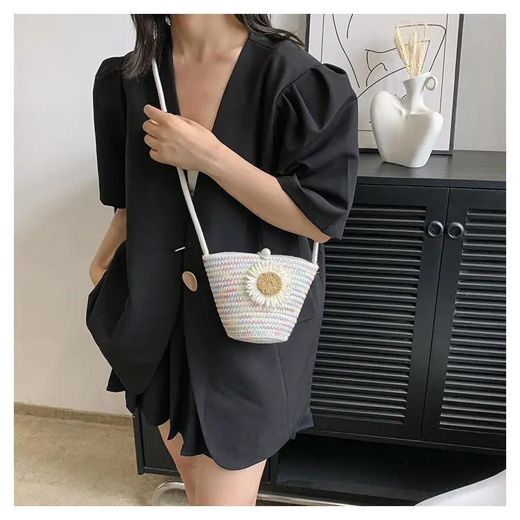 Women's Fresh Flower Shoulder Bag 2023 Summer — feature 13