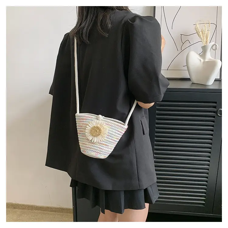Women's Fresh Flower Shoulder Bag 2023 Summer — feature 15