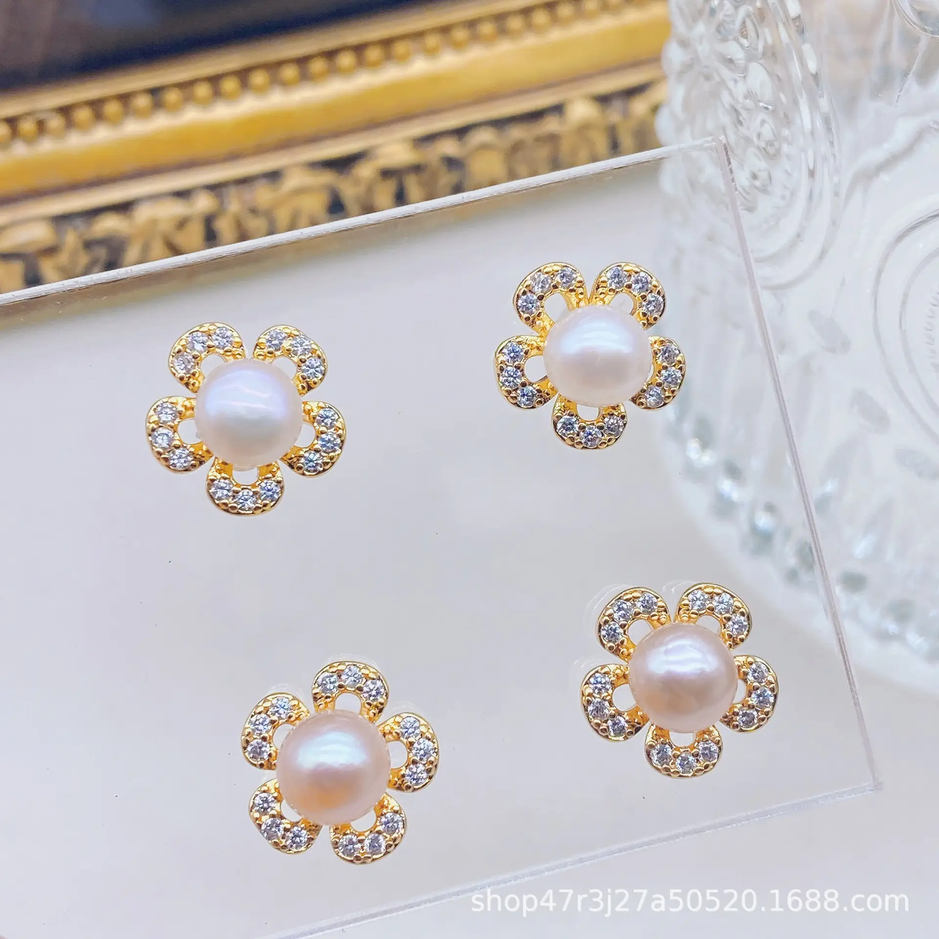 Natural Pearl Earrings Gold Plated Joker Fashion - Image 4