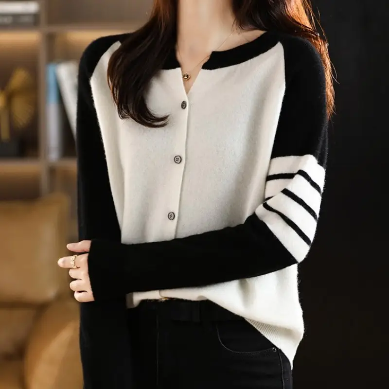 Plus-Size Women's White Black Cardigan Long Sleeve Sweater 2025 — feature 11