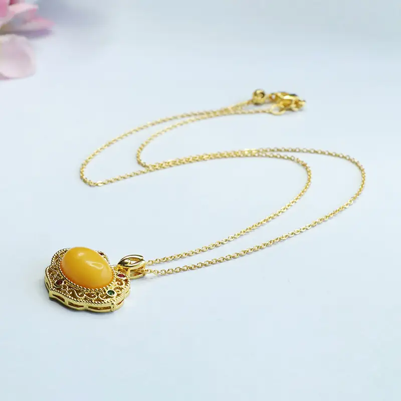 Guan Yu Natural Amber Pendant Full Honey Yellow Beeswax Ruyi Necklace — feature 10