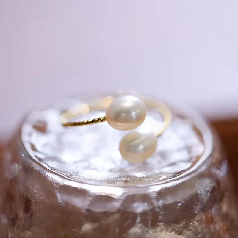 Natural Freshwater Pearls Open-Ended Ring White — feature 3
