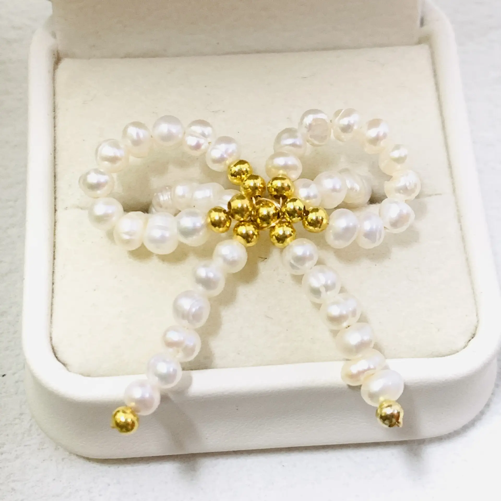 Natural Freshwater Pearls Open-Ended Ring White - Image 5