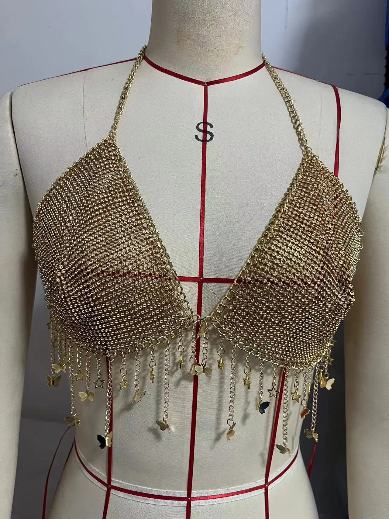 120098 European and American new vest sexy rhinestone inlaid sequin five-pointed star neck tassel body chain small vest — feature 12