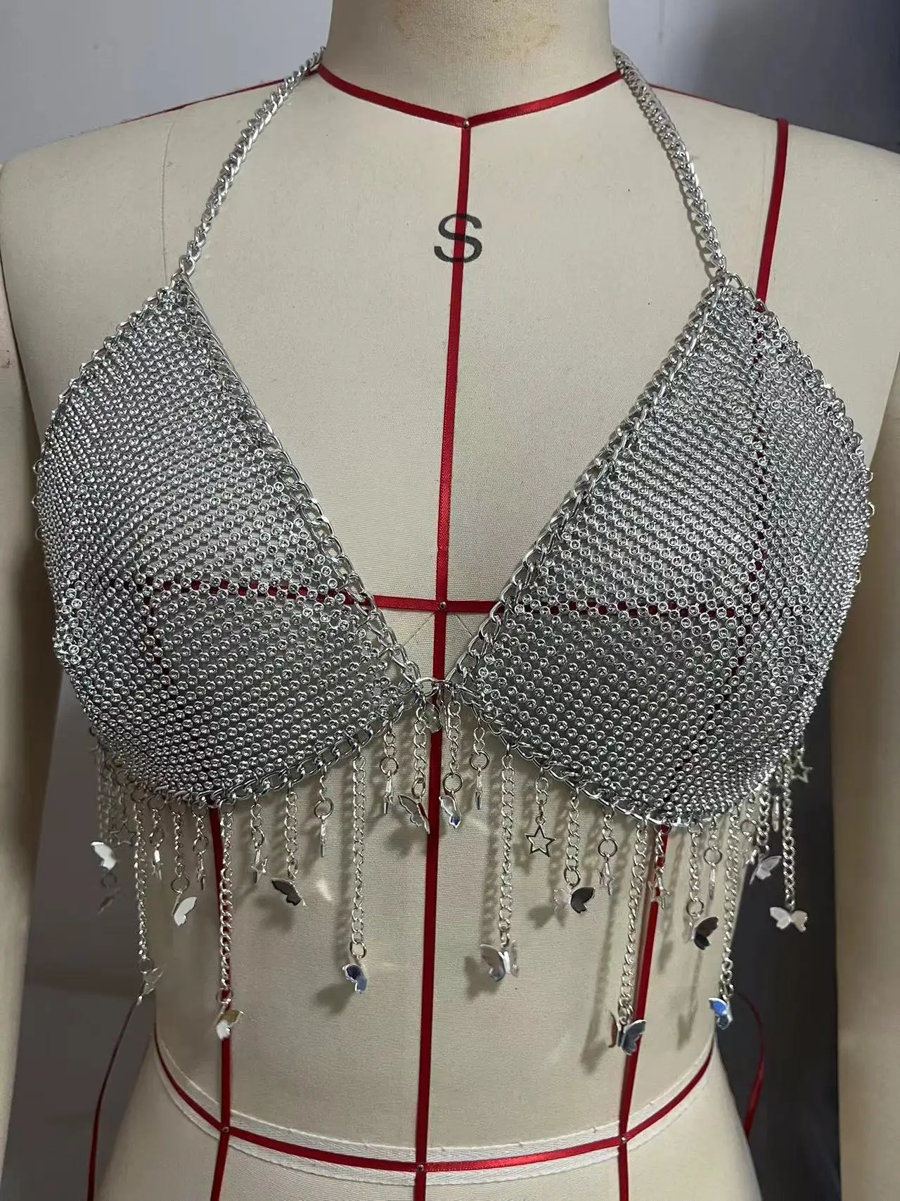120098 European and American new vest sexy rhinestone inlaid sequin five-pointed star neck tassel body chain small vest — feature 9