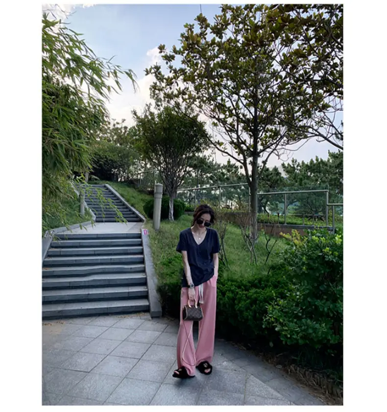 Women Black V-Neck Short Sleeve T-Shirt Summer 2023 — feature 9
