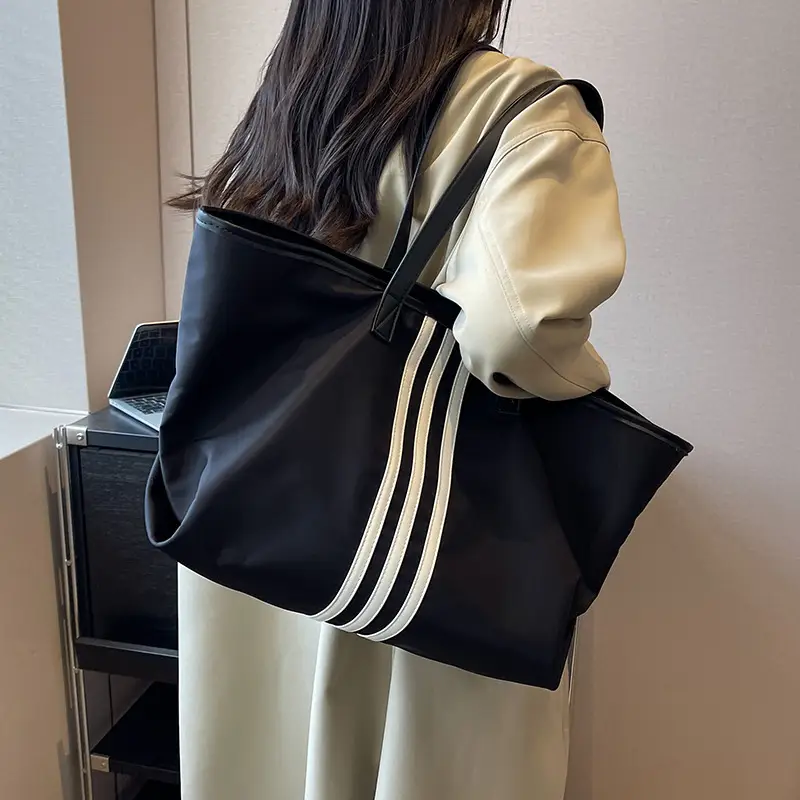 Women's Black Oxford Cloth Shoulder Bag Large Capacity 2023 - Image 4