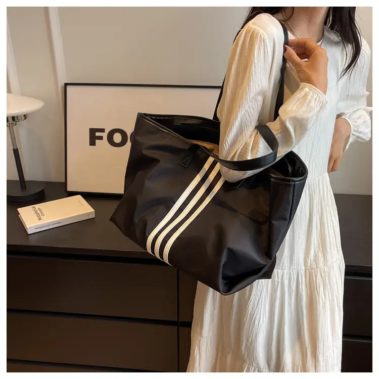 Women's Black Oxford Cloth Shoulder Bag Large Capacity 2023 — feature 16