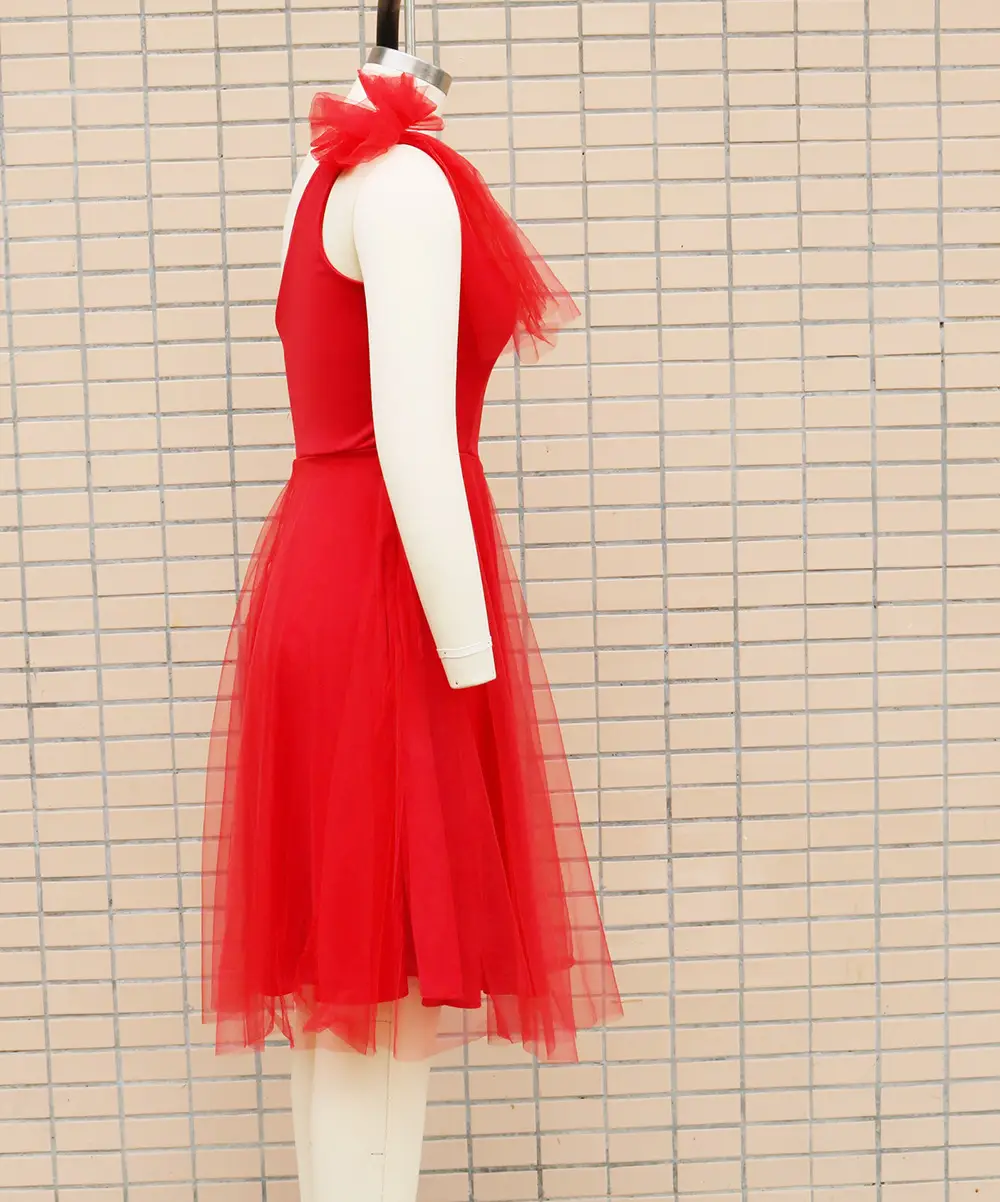 2025 Red One-shoulder Sleeveless Mesh Dress with Large Swing Skirt — feature 3