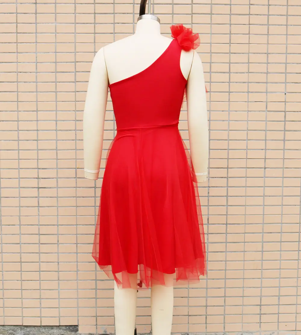 2025 Red One-shoulder Sleeveless Mesh Dress with Large Swing Skirt — feature 4
