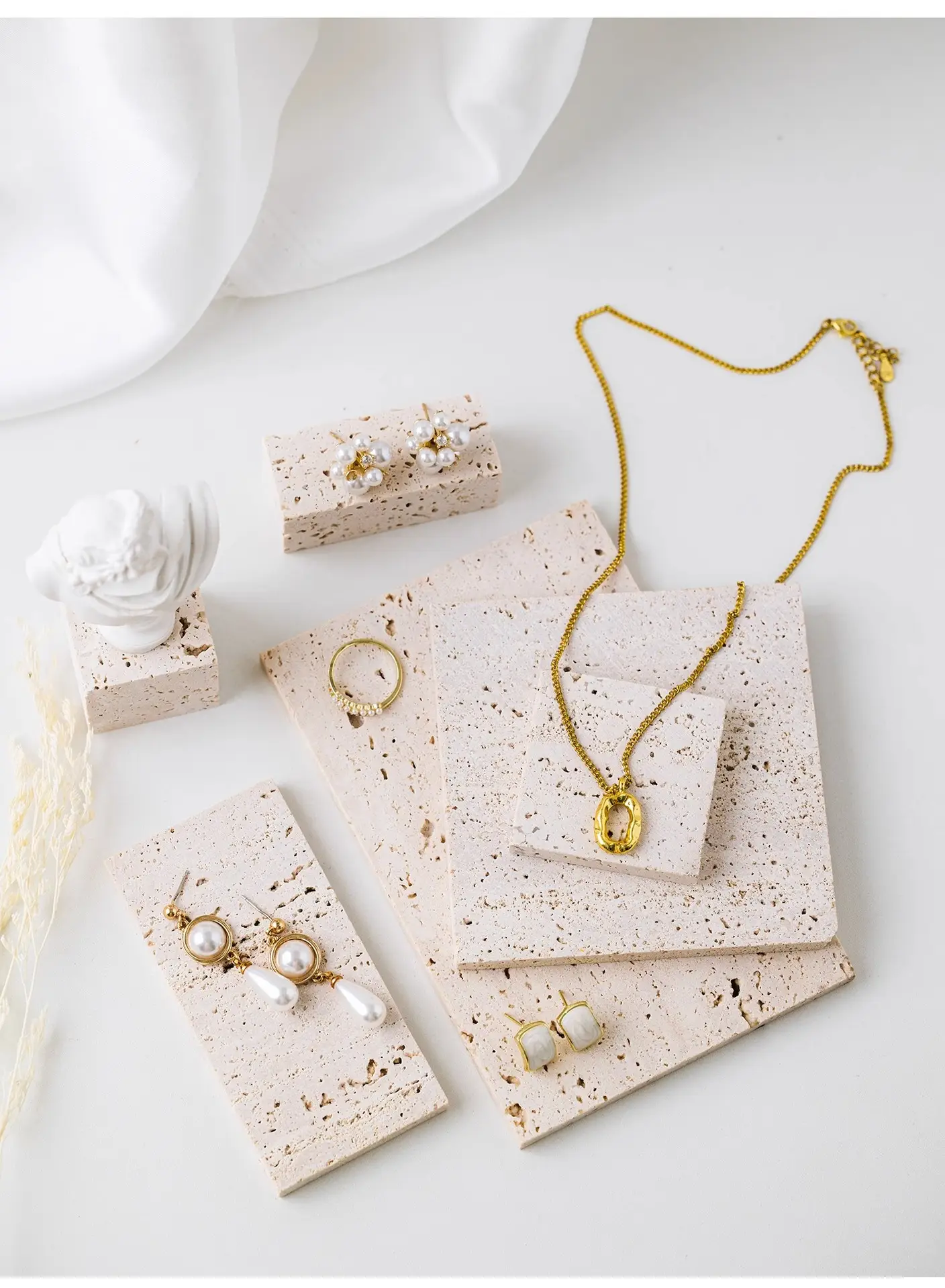 Natural Hole Stone Necklace Earrings Photo Props 15x10cm — feature 4