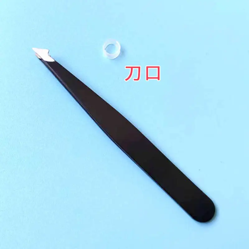 Stainless Steel Eyebrow Tweezers Black — feature 7