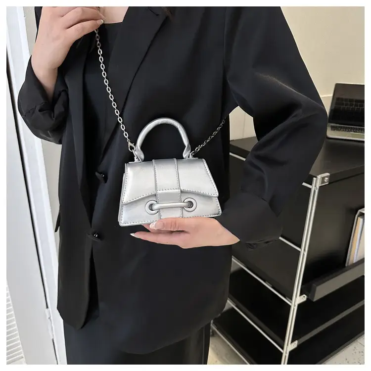 Silver Chain Handbag Small Western Style — feature 14