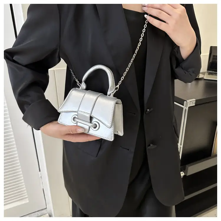 Silver Chain Handbag Small Western Style — feature 17