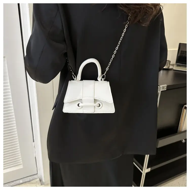 Silver Chain Handbag Small Western Style — feature 18