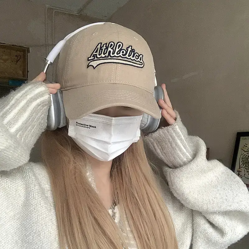Women's Korean Style Duck Tongue Hat with Big Head & Embroidered Cap