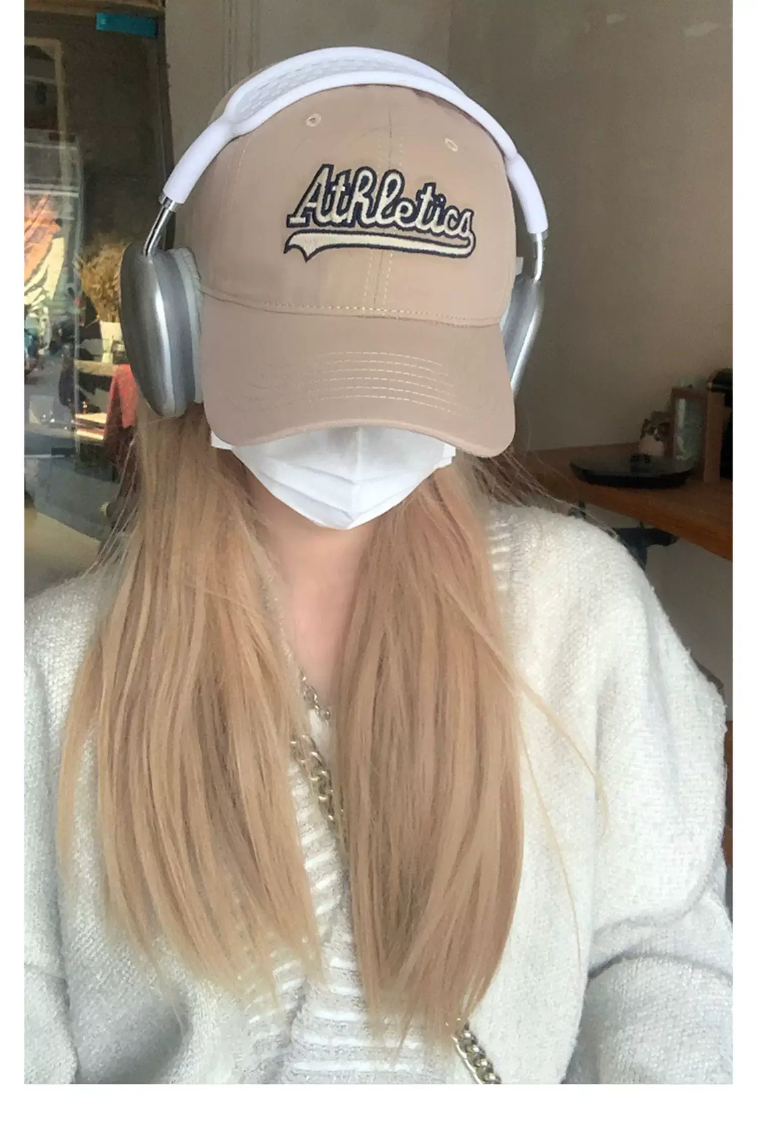Women's Korean Style Duck Tongue Hat with Big Head & Embroidered Cap — feature 16