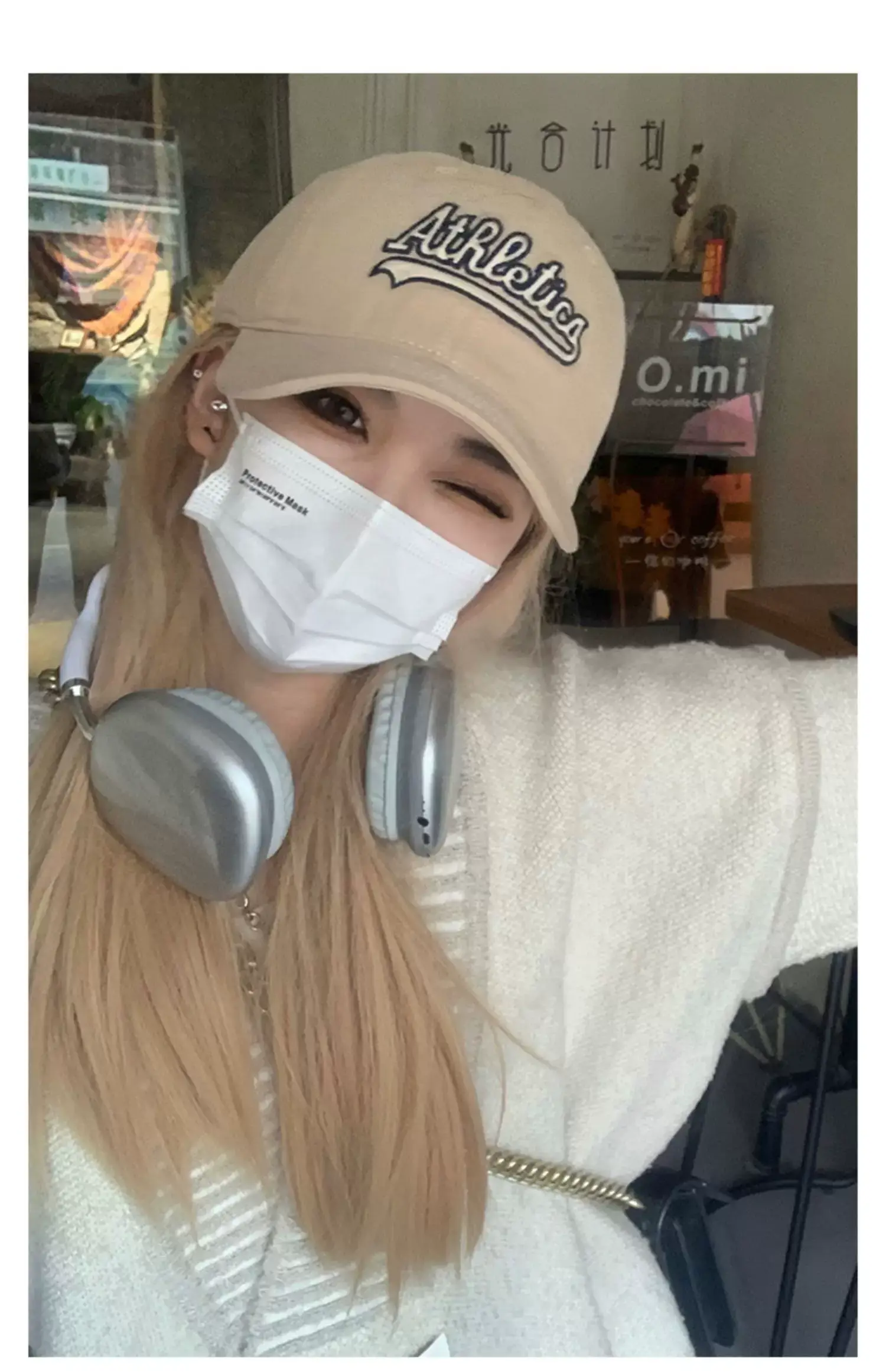 Women's Korean Style Duck Tongue Hat with Big Head & Embroidered Cap — feature 18