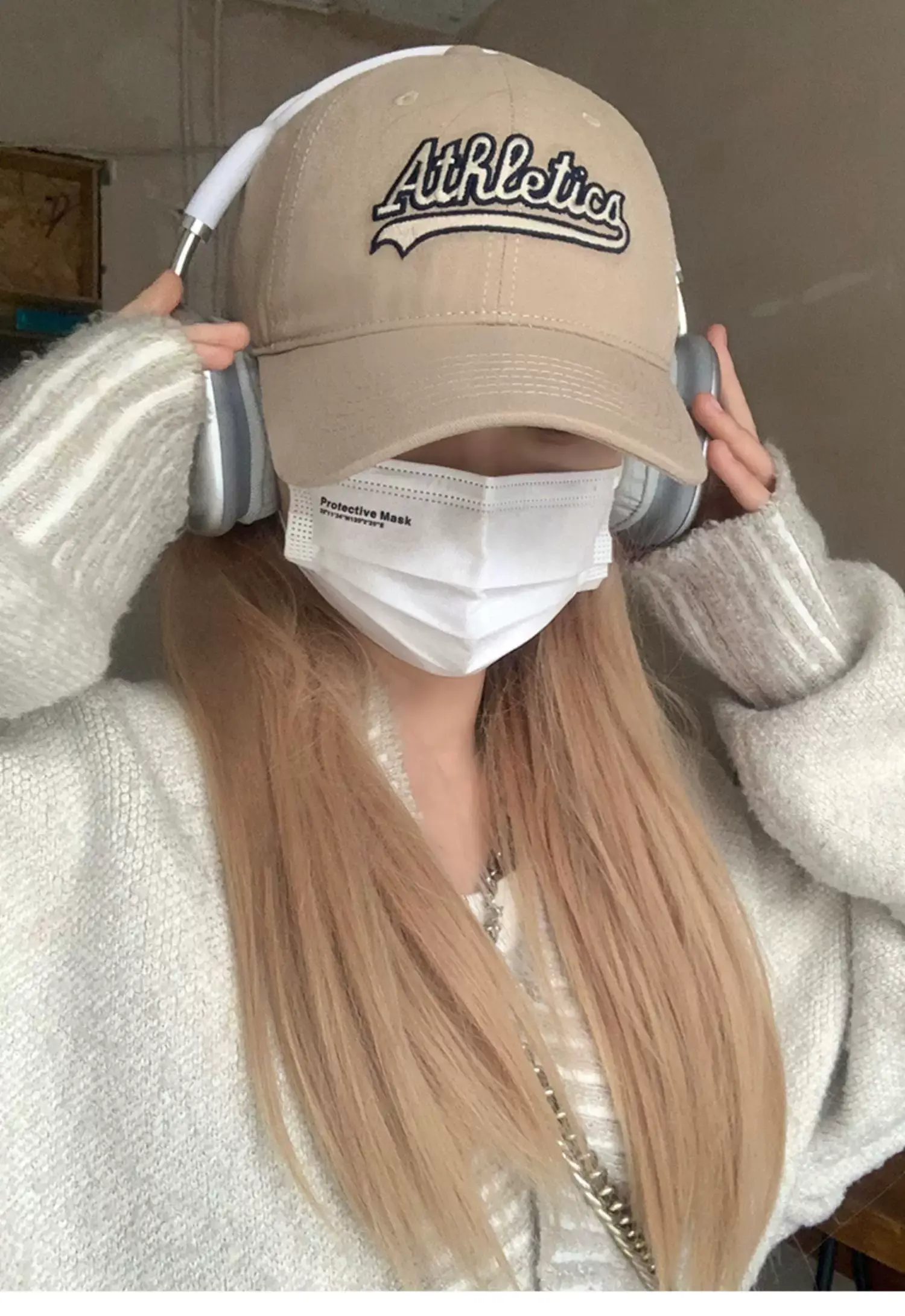 Women's Korean Style Duck Tongue Hat with Big Head & Embroidered Cap — feature 21