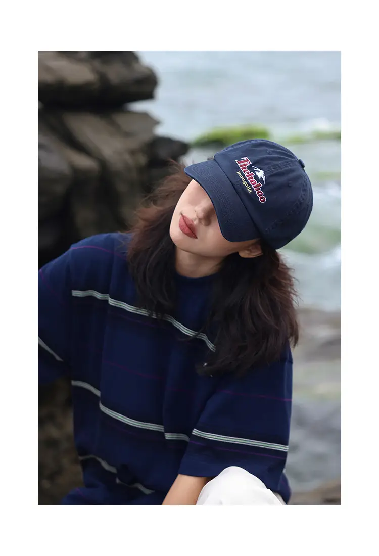 Maroon Embroidered Peaked Cap for Women Summer — feature 7