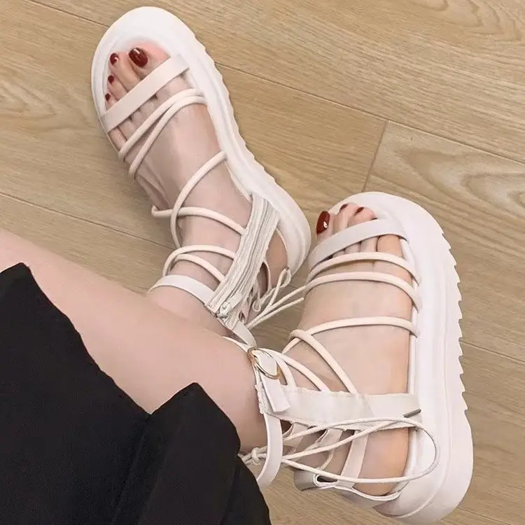 Black Mori Style Sandals with Round Toe & Platform Sole - Image 4