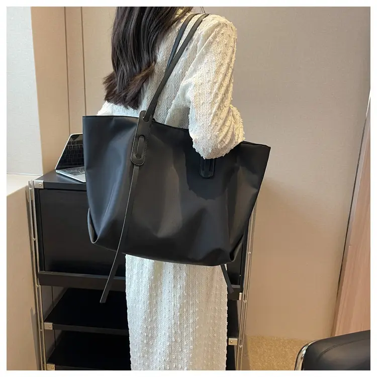 Women's Black Oxford Tote Bag Large Capacity 2023 — feature 12