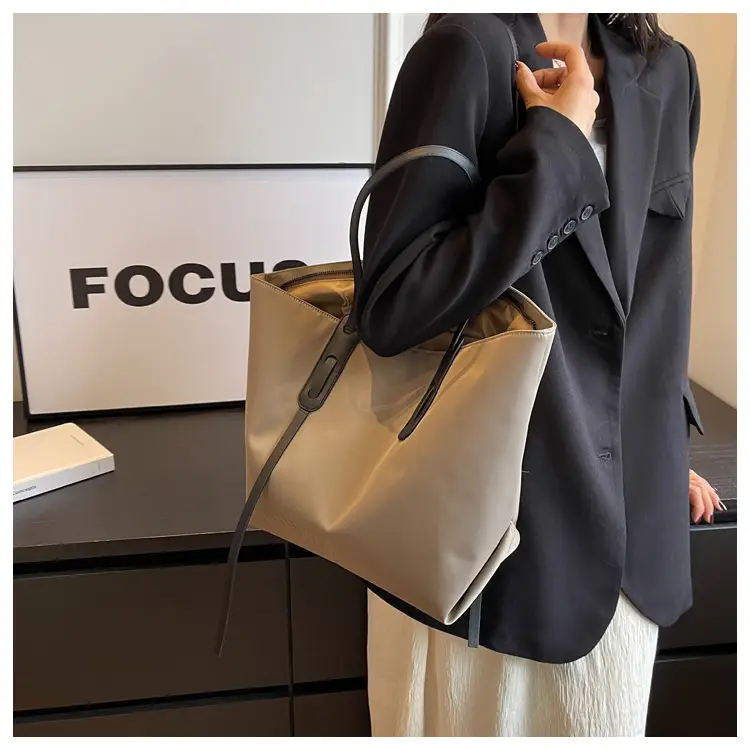 Women's Black Oxford Tote Bag Large Capacity 2023 — feature 16