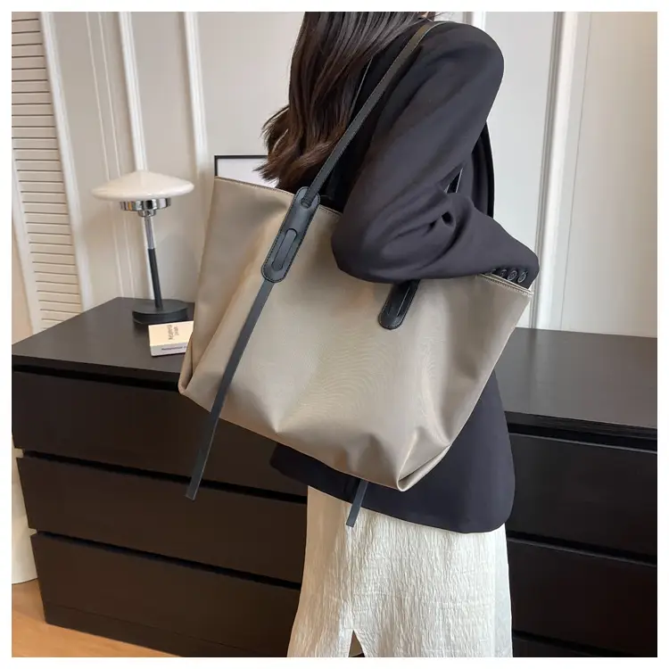 Women's Black Oxford Tote Bag Large Capacity 2023 — feature 22