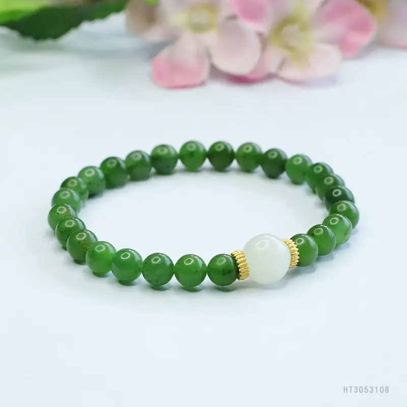 Green Jade Bracelet with White Pearl Center - Image 4