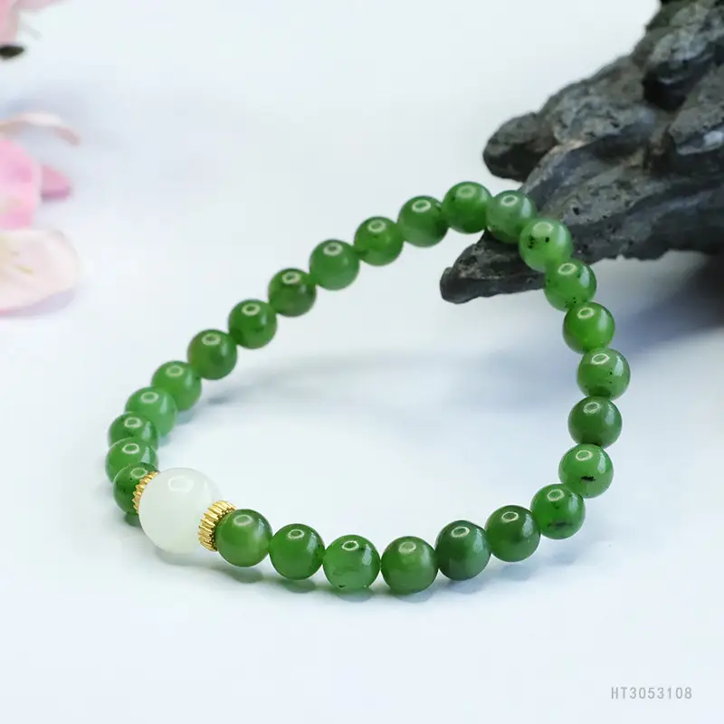 Green Jade Bracelet with White Pearl Center - Image 5