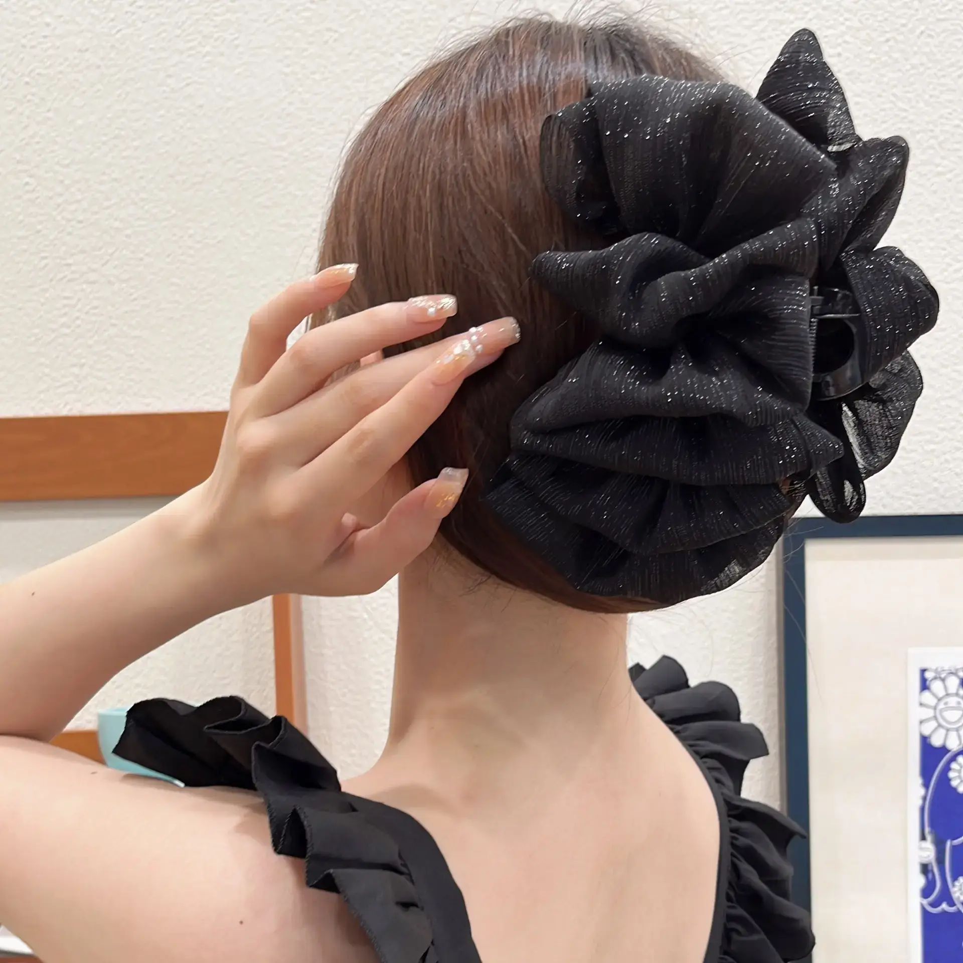 White Large Hairpin with Elegant Bow Design - Image 7