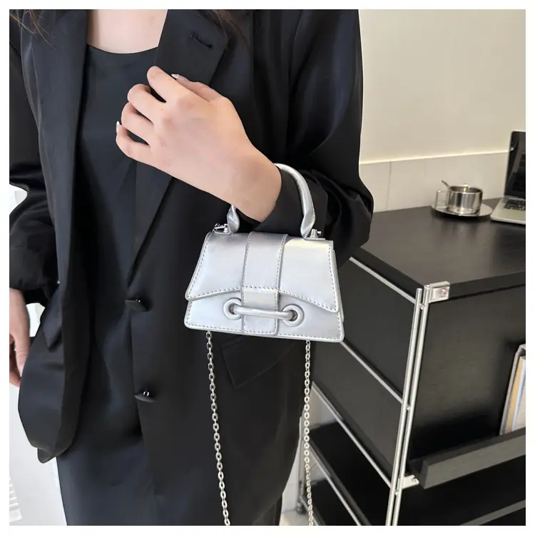 Pink Chain Crossbody Bag for Women 2023 — feature 13