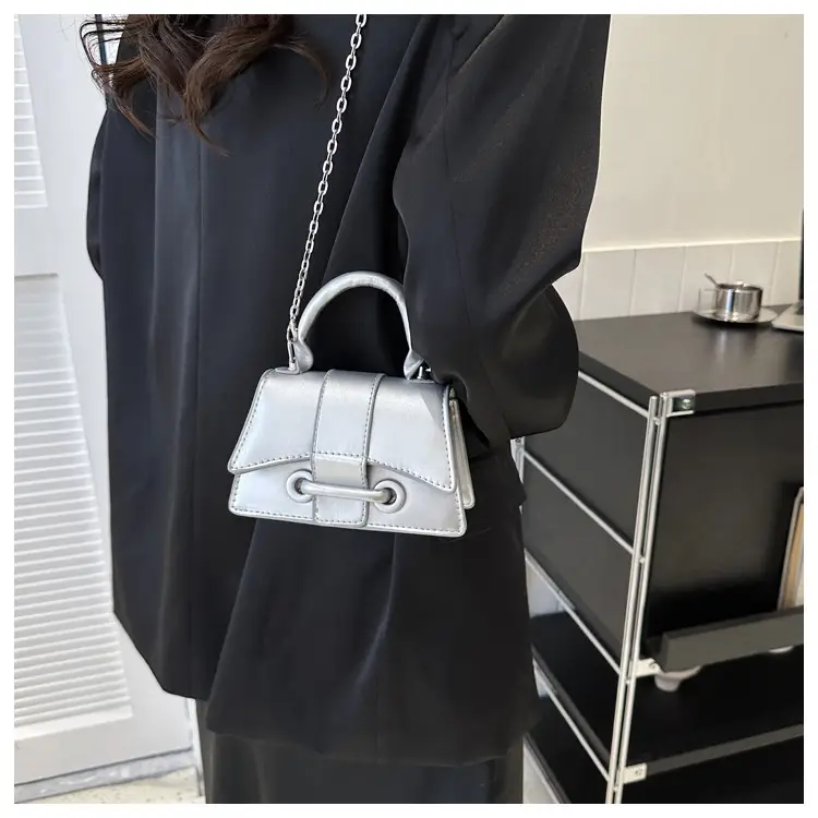 Pink Chain Crossbody Bag for Women 2023 — feature 14