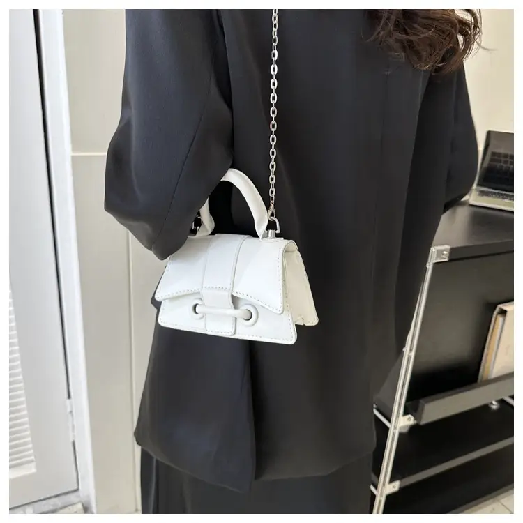 Pink Chain Crossbody Bag for Women 2023 — feature 16