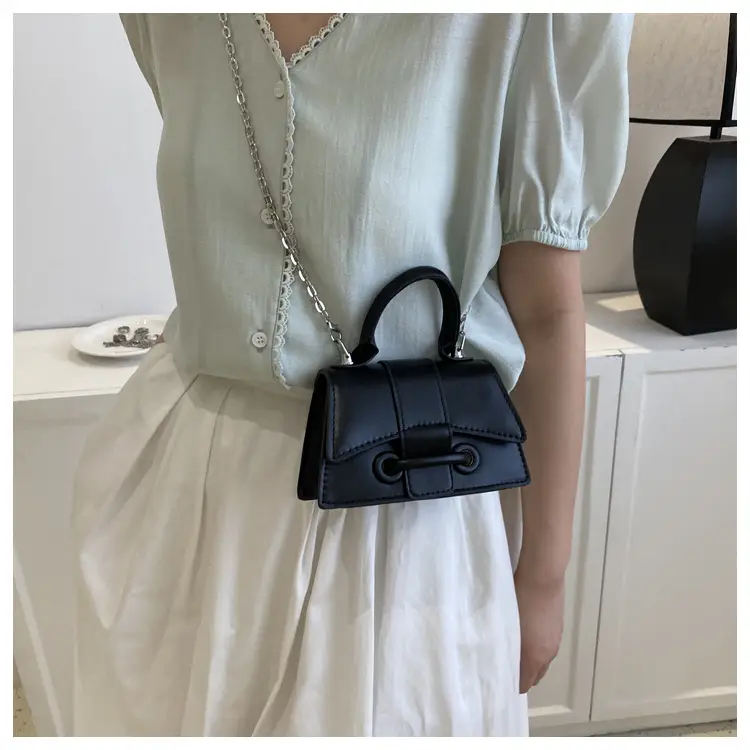 Pink Chain Crossbody Bag for Women 2023 — feature 17