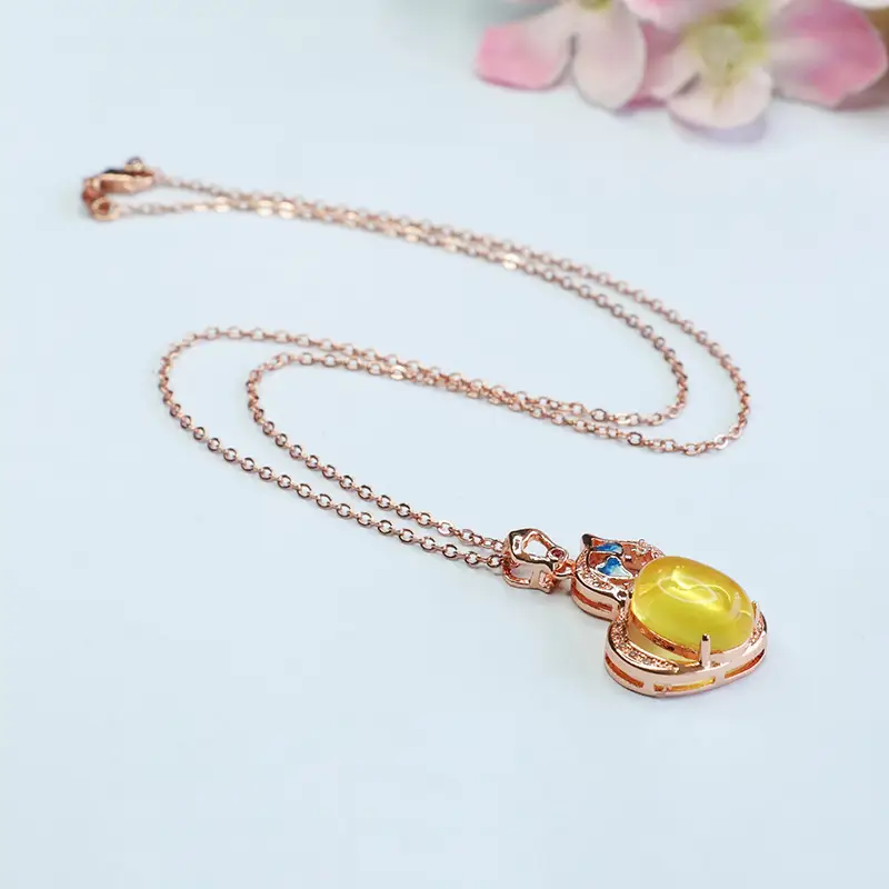 Golden Amber Gourd Pendant Necklace for Women — feature 8