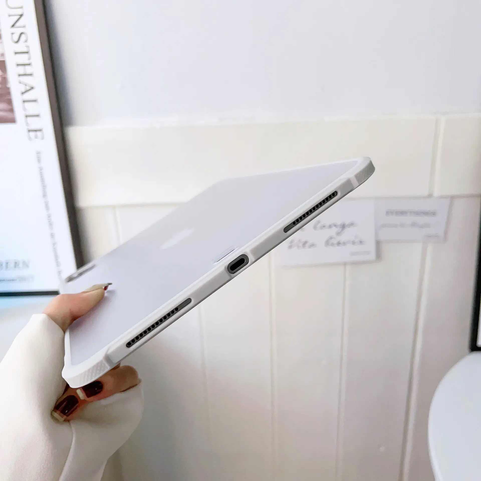 Apple iPad 10.2" Frosted Anti-drop Cover — feature 5